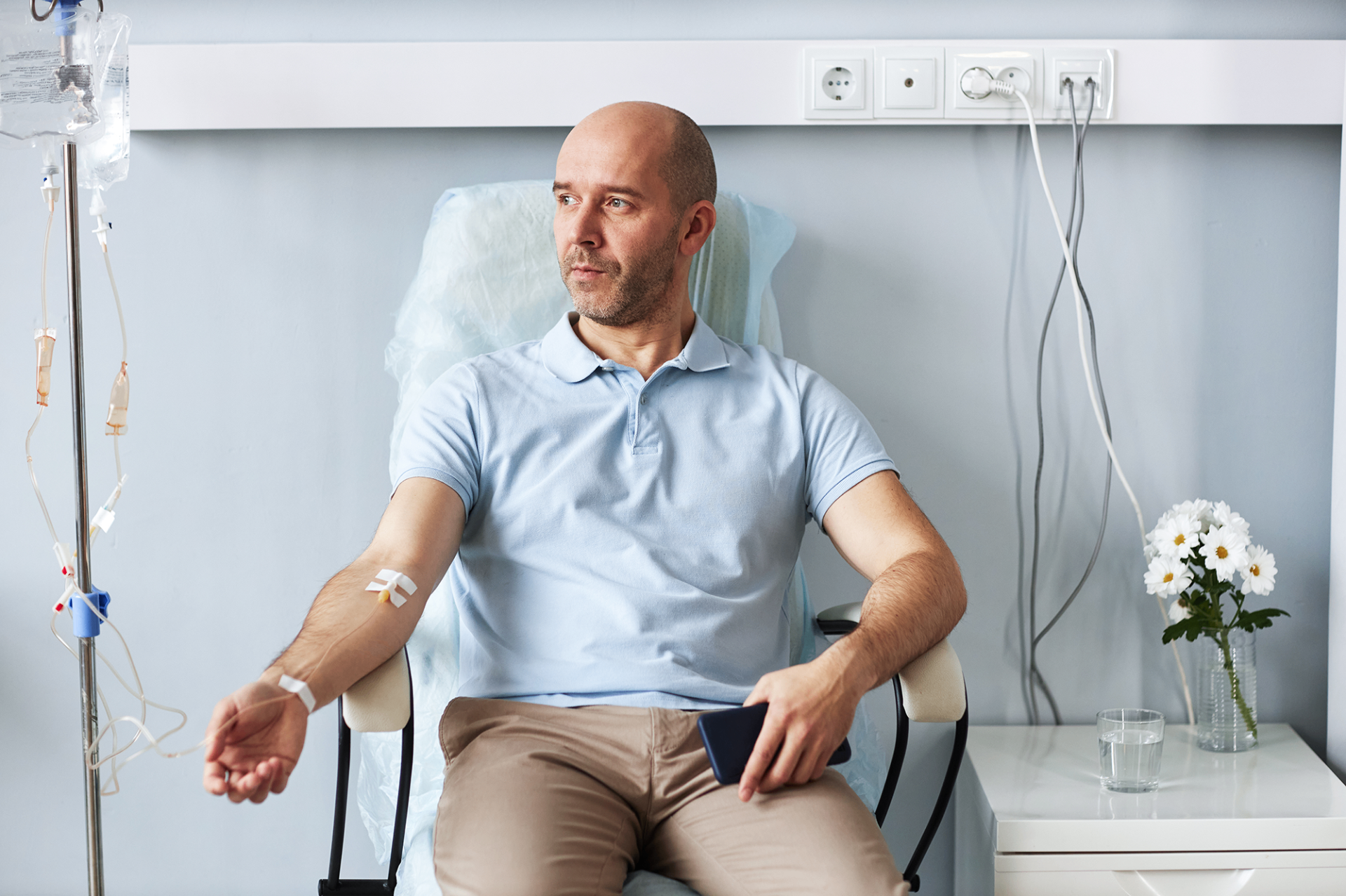 Guest receiving a stem cell IV infusion at iCRYO Boca Raton