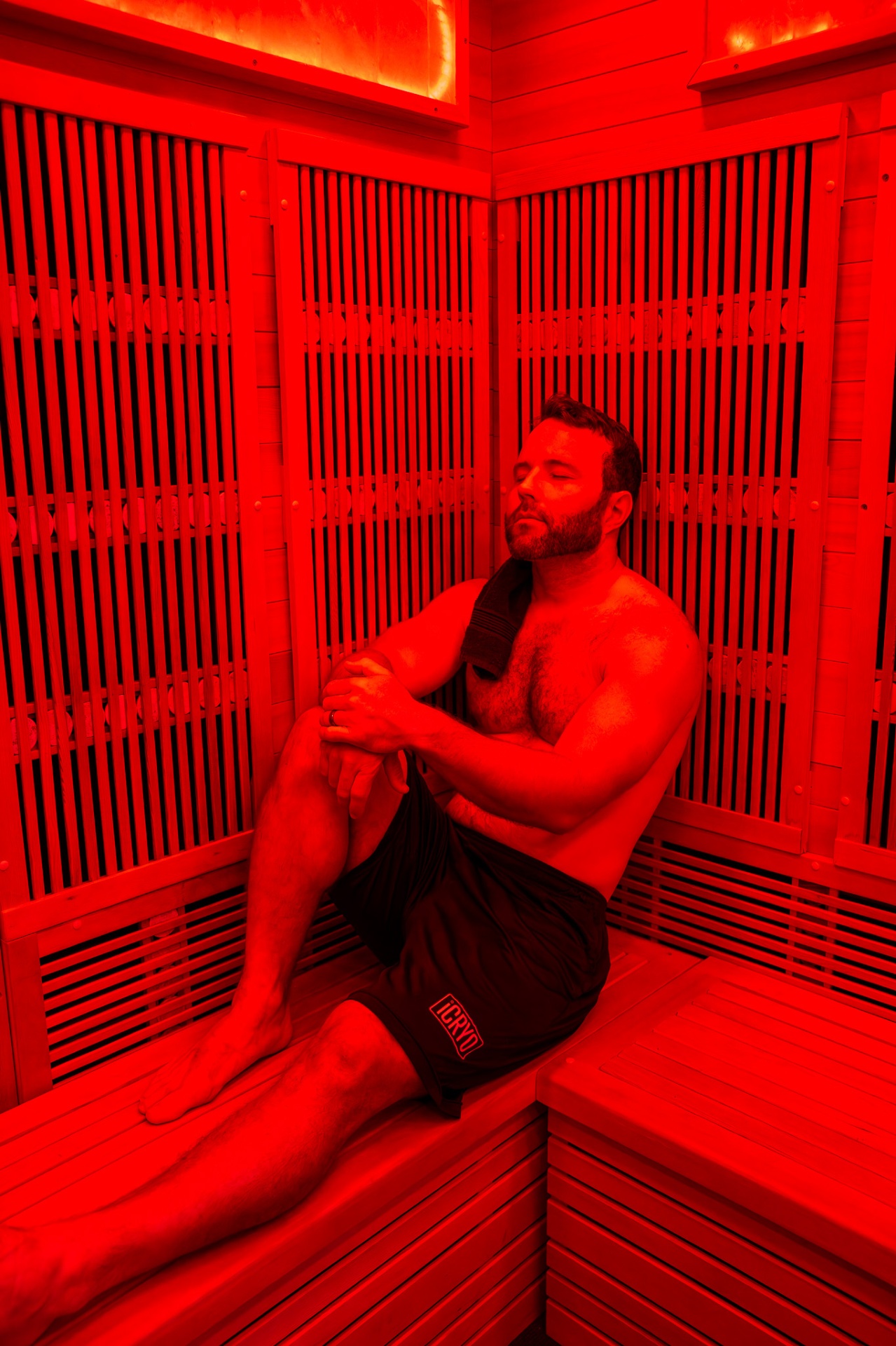 Client relaxing in the iCRYO Boca Raton infrared sauna